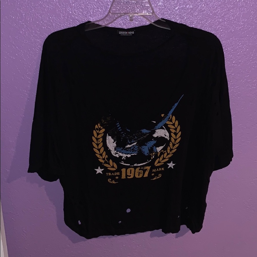 Fashion nova V-neck shirt